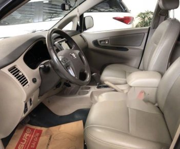 Toyota Innova  2.0G 2013 - Bán ô tô Toyota Innova 2.0G đời 2013, màu bạc, giá tốt