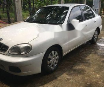 Daewoo Lanos 2002 - Cần bán xe Daewoo Lanos sản xuất 2002, màu trắng