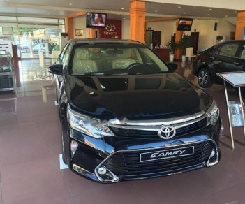 Toyota Camry 2.0E 2018 - Bán ô tô Toyota Camry 2.0E sản xuất 2018, màu đen, giá chỉ 997 triệu