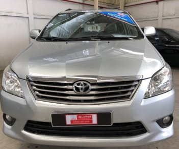 Toyota Innova G 2013 - Bán ô tô Toyota Innova G đời 2013, màu bạc