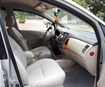 Toyota Innova G 2010 - Cần bán Toyota Innova G đời 2010, màu bạc chính chủ, 435tr