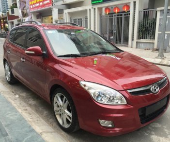 Hyundai i30 CW 2009 - Bán xe Hyundai i30 CW đời 2009, màu đỏ, nhập khẩu nguyên chiếc