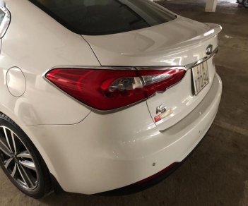 Kia K3 2016 - Bán Kia K3 đời 2016, màu trắng, 590tr