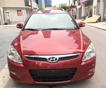 Hyundai i30 CW 2009 - Bán xe Hyundai i30 CW đời 2009, màu đỏ, nhập khẩu nguyên chiếc