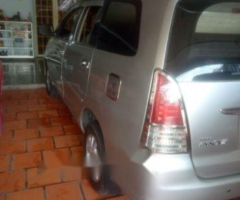 Toyota Innova 2010 - Bán xe Toyota Innova sản xuất 2010, màu bạc