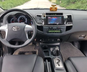 Toyota Fortuner 2014 - Bán ô tô Toyota Fortuner sản xuất 2014, màu xám (ghi)