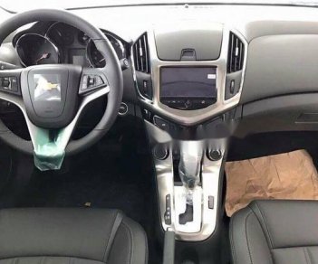 Chevrolet Cruze 2018 - Cần bán xe Chevrolet Cruze đời 2018, màu trắng, 547tr