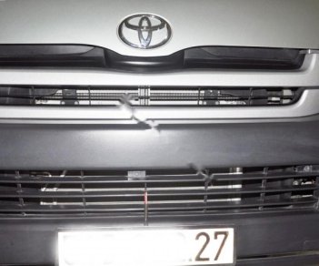 Toyota Hiace 2.5 2009 - Cần bán Toyota Hiace 2.5 đời 2009, màu xanh lam, giá 380tr
