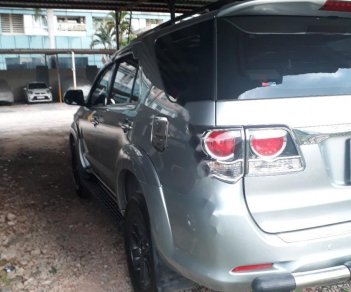 Toyota Fortuner 2.5G 2015 - Cần bán Toyota Fortuner 2.5G sản xuất năm 2015, màu bạc giá cạnh tranh