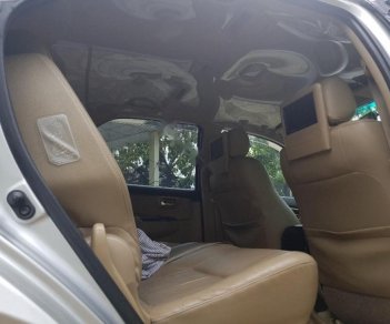 Toyota Fortuner 2.7V 4x2 AT 2014 - Cần bán Toyota Fortuner V đời 2014, màu bạc