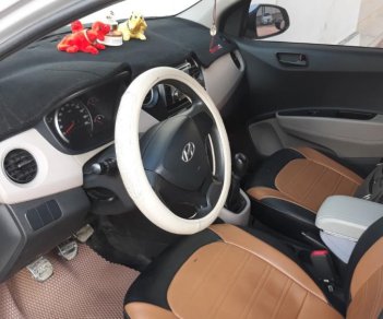 Hyundai Grand i10 2014 - Chính chủ (sử dụng từ mới) cần bán Hyundai i10 đời 2014