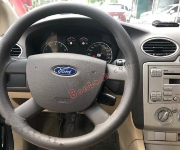 Ford Focus 2011 - Cần bán xe Ford Focus sản xuất 2011, màu đen như mới