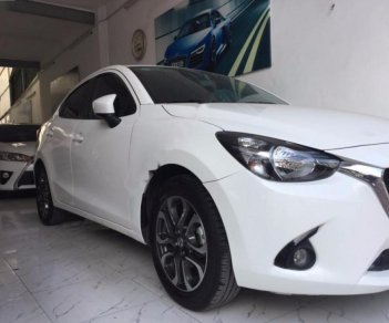 Mazda 2 AT 2016 - Cần bán lại xe Mazda 2 AT 2016, màu trắng