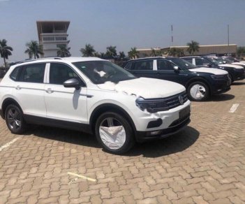 Volkswagen Tiguan   2018 - Cần bán Volkswagen Tiguan sản xuất năm 2018, màu trắng, nhập khẩu