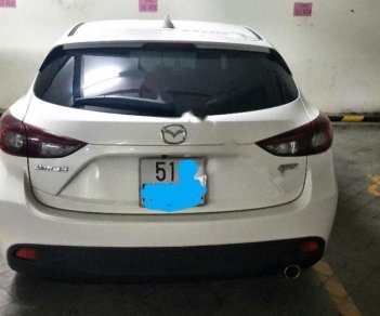 Mazda 3 2016 - Bán ô tô Mazda 3 sản xuất 2016, màu trắng, giá chỉ 613 triệu