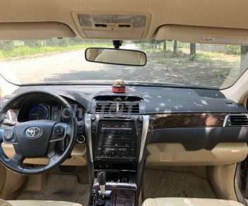 Toyota Camry   2.0E 2015 - Cần bán gấp Toyota Camry 2.0E đời 2015 chính chủ, 885 triệu