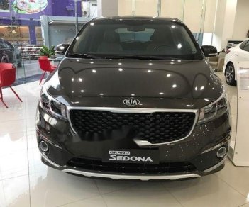 Kia Sedona 2018 - Bán ô tô Kia Sedona sản xuất năm 2018, màu đen