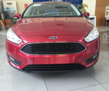 Ford Focus 2018 - Bán Ford Focus 2018, mới 100%, khuyến mãi lớn, giá cực rẻ, đủ các màu, tặng phụ kiện, hỗ trợ trả góp 80%- LH: 0942552831