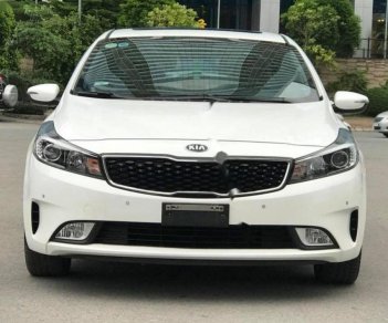 Kia Cerato Signature 1.6 AT 2017 - Cần bán lại xe Kia Cerato Signature 1.6 AT đời 2017, màu trắng