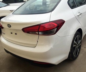 Kia Cerato 1.6 MT Base 2018 - Bán Kia Cerato 1.6 MT Base 2018, màu trắng giá cạnh tranh