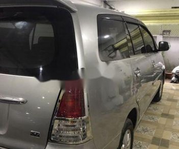 Toyota Innova 2010 - Cần bán gấp Toyota Innova đời 2010, màu bạc còn mới, 432tr