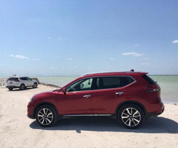 Nissan X trail 2.0L 2018 - Bán xe Nissan X trail 2.0L năm sản xuất 2018, màu đỏ, giao xe sớm nhất miền Bắc