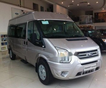 Ford Transit 2018 - Cần bán xe Ford Transit năm 2018, màu bạc, giá chỉ 820 triệu