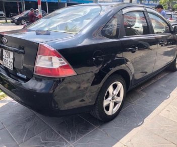 Ford Focus 1.8 MT 2011 - Cần bán gấp Ford Focus 1.8MT 2011, màu đen như mới giá cạnh tranh