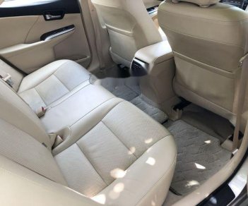 Toyota Camry   2.0E 2015 - Cần bán gấp Toyota Camry 2.0E đời 2015 chính chủ, 885 triệu