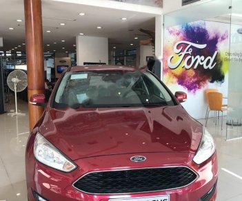 Ford Focus Trend 1.5L 2018 - Bán Ford Focus Trend AT Ecoboots đời 2018, màu đỏ