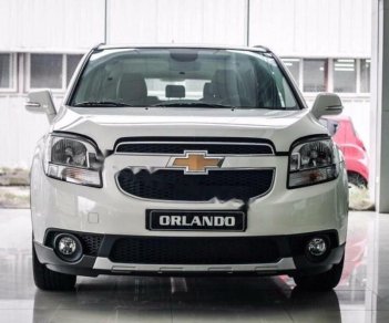 Chevrolet Orlando LT 1.8 2018 - Cần bán xe Chevrolet Orlando LT 1.8 đời 2018, màu trắng, giá tốt