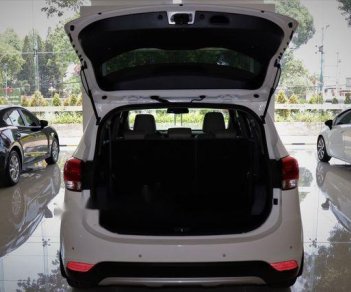 Kia Rondo GATH 2017 - Cần bán xe Kia Rondo GATH sản xuất 2017, màu trắng