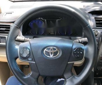 Toyota Camry   2.0E 2015 - Cần bán gấp Toyota Camry 2.0E đời 2015 chính chủ, 885 triệu