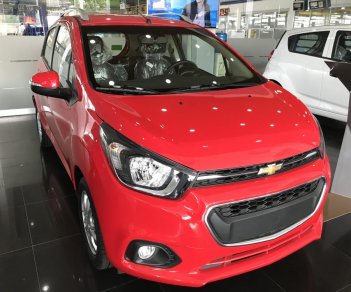 Chevrolet Spark LS 2018 - Bán xe Spark LS đời 2018, màu trắng, trả trước 40 triệu nhận xe, LH: 0947.458.202