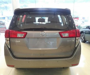 Toyota Innova 2.0E B 2018 - Bán Toyota Innova 2.0E 2018 màu đồng, nội thất Đen - Hỗ trợ trả góp 90%, bảo hành chính hãng 3 năm/Hotline: 0898.16.8118