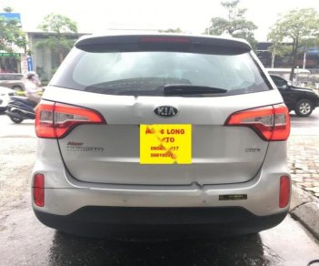 Kia Sorento DATH 2015 - Bán Kia Sorento DATH sản xuất 2015, màu bạc