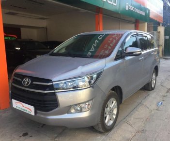 Toyota Innova 2016 - Bán ô tô Toyota Innova năm sản xuất 2016, màu bạc, giá chỉ 695 triệu