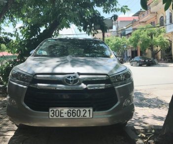 Toyota Innova 2.0V 2016 - Cần bán Toyota Innova 2.0V đời 2016, màu bạc