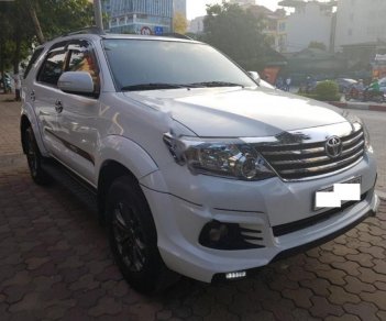 Toyota Fortuner TRD Sportivo 4x2 AT 2016 - Bán Toyota Fortuner TRD Sportivo 4x2 AT 2016, màu trắng 