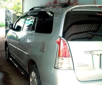 Toyota Innova G 2009 - Cần bán xe Toyota Innova G đời 2009, màu bạc chính chủ, 385 triệu