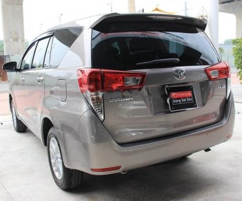 Toyota Innova 2.0E 2017 - Cần bán xe Toyota Innova 2.0E đời 2017, 730 triệu