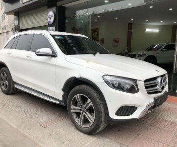 Mercedes-Benz GLC-Class   2017 - Cần bán Mercedes năm sản xuất 2017, màu trắng