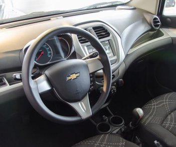 Chevrolet Spark LT 2018 - Bán xe Spark LT - Ưu đãi 25 triệu tiền mặt chỉ trong tháng 05/2018 - Hỗ trợ trả góp thủ tục đơn giản
