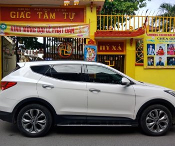 Hyundai Santa Fe 2017 - Cần bán Santafe 2017 bản tự động, full option, chạy xăng màu trắng ít đi