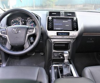 Toyota Prado VX 2018 - Bán xe Toyota Prado VX đời 2018, màu đen, xe nhập