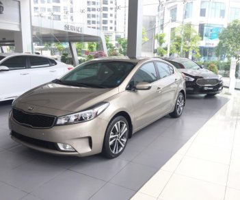 Kia Cerato 1.6 SMT 2018 - Bán Kia Cerato SMT 1.6L sản xuất 2018, giá 499tr, đủ màu, hỗ trợ ngân hàng từ 70 => 90% LH 0938.805.067