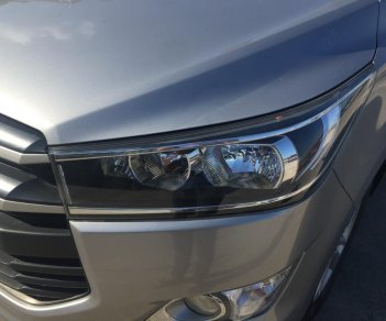 Toyota Innova 2.0 E 2016 - Cần bán xe Toyota Innova 2.0 E, sx 2016, đời 2017