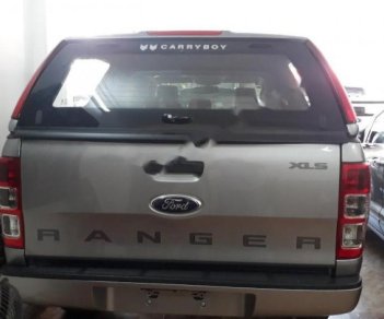 Ford Ranger XLS 2.2L 4x2 AT 2016 - Cần bán Ford Ranger XLS 2.2L 4x2 AT đời 2016, màu xám, xe nhập như mới