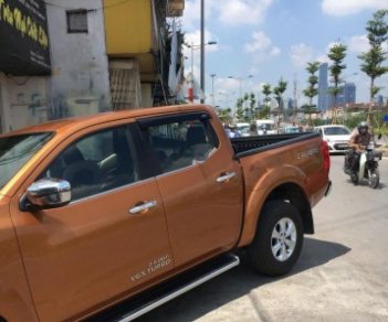 Nissan Navara EL 2.5 AT 2WD 2017 - Cần bán Nissan Navara EL năm sản xuất 2017, màu vàng, xe nhập chính chủ giá cạnh tranh