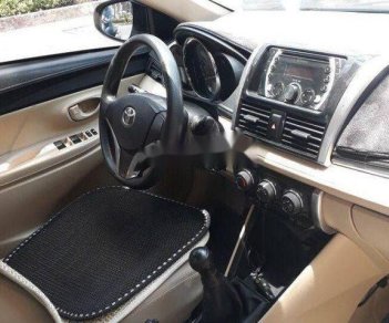 Toyota Vios 2017 - Cần bán xe Toyota Vios năm 2017, màu trắng xe gia đình, giá tốt